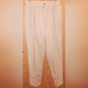 JOS A BANK Beige Chino Pleated Pants Mens 32 X 30  Cuffed Cotton